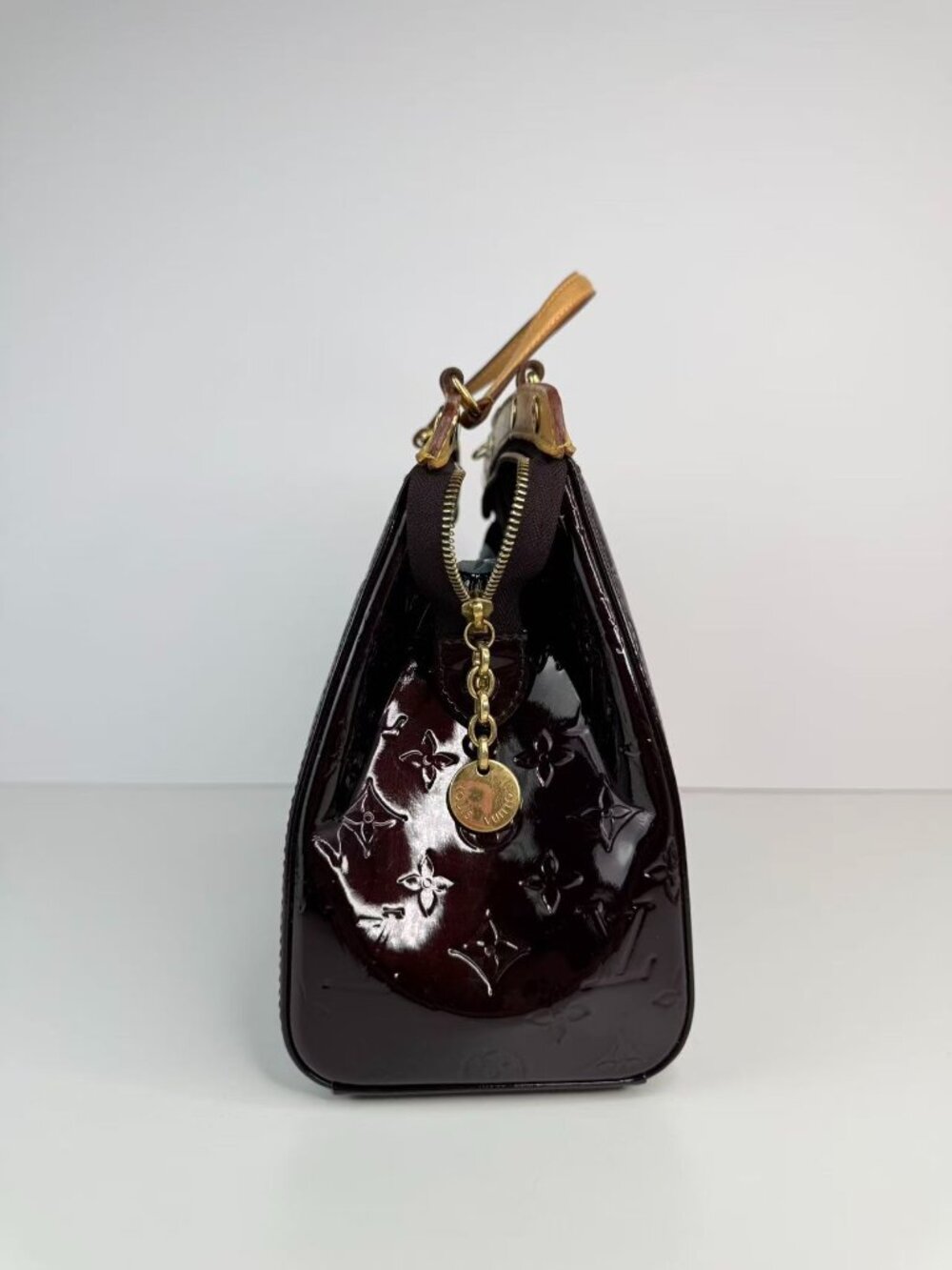 Louis Vuitton Brea MM Monogram Vernis Patent Leather Satchel Bag - Picture 5 of 12